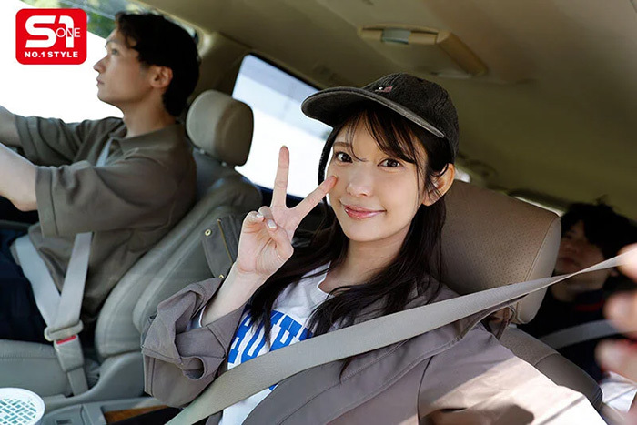 倉木華　親友の彼女に欲情して…テントでこっそり迫りヤリまくったNTRキャンプ。