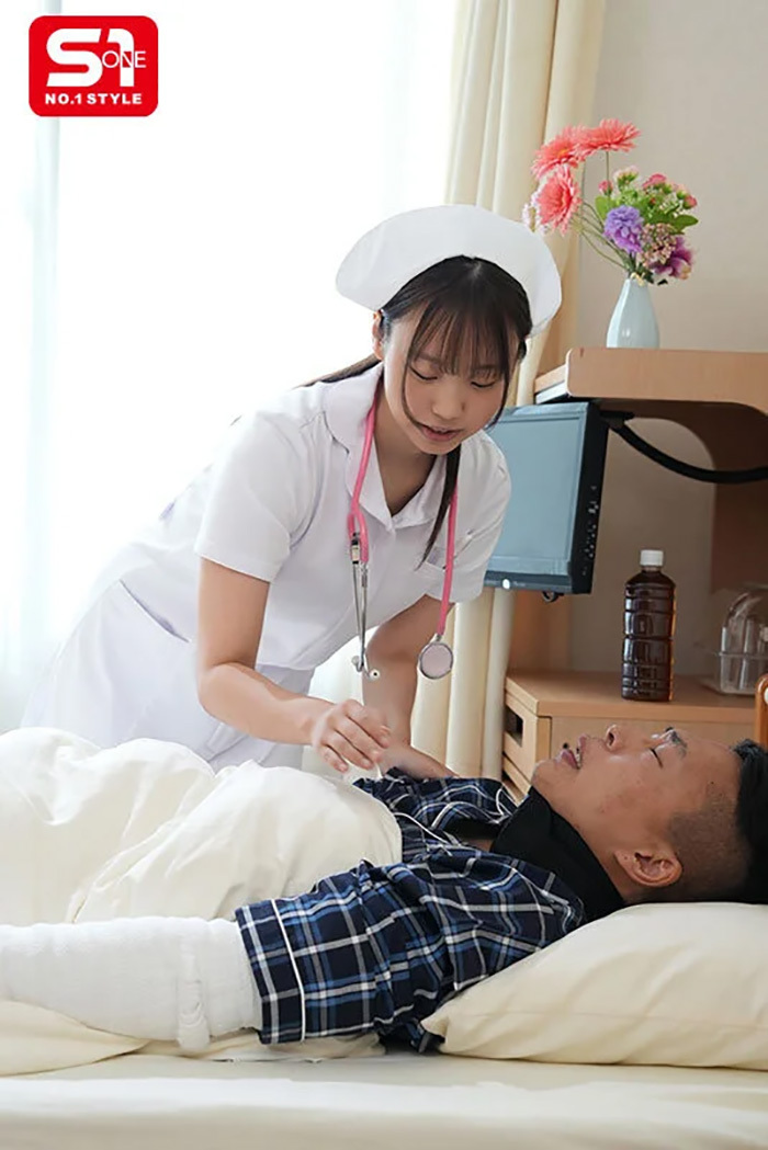 小日向みゆう　オッパイで甘えさせてヌイてくれる…異常に患者思いなパイズリナース。